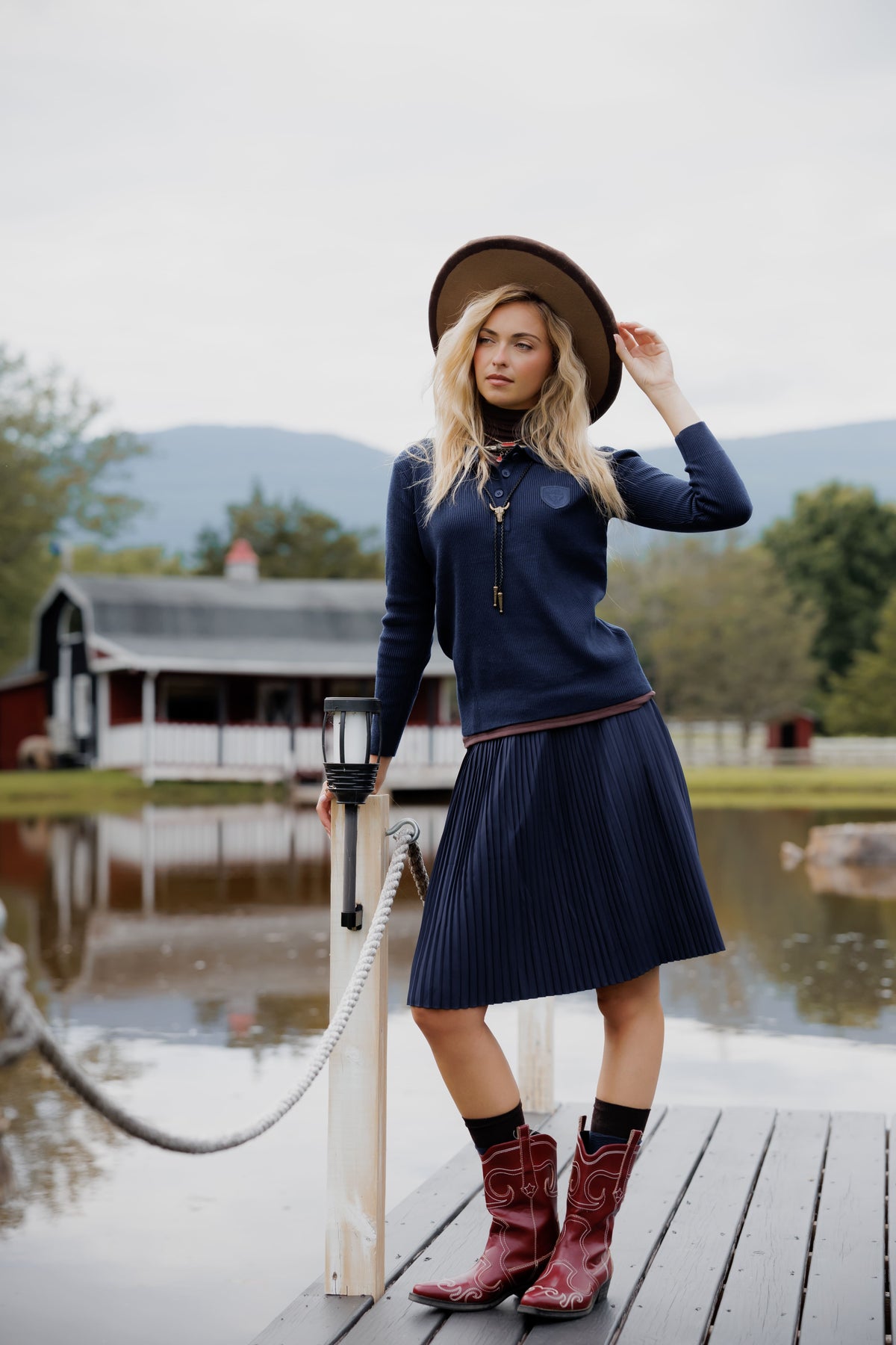 Pleated skirt