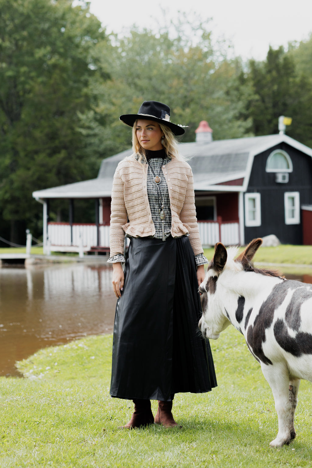 Leather pleated skirt