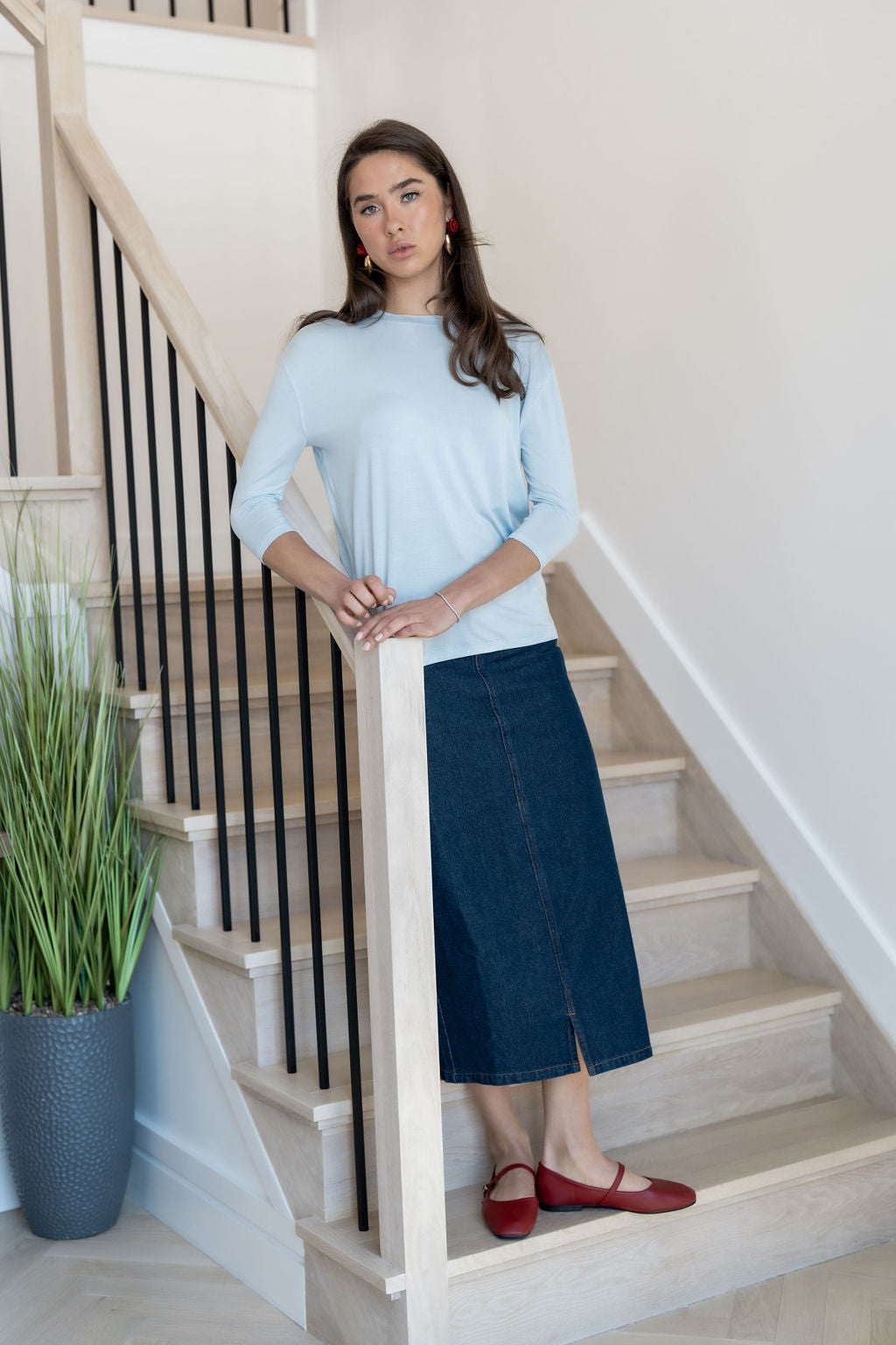 DARK WASH LEATHER PATCH SKIRT