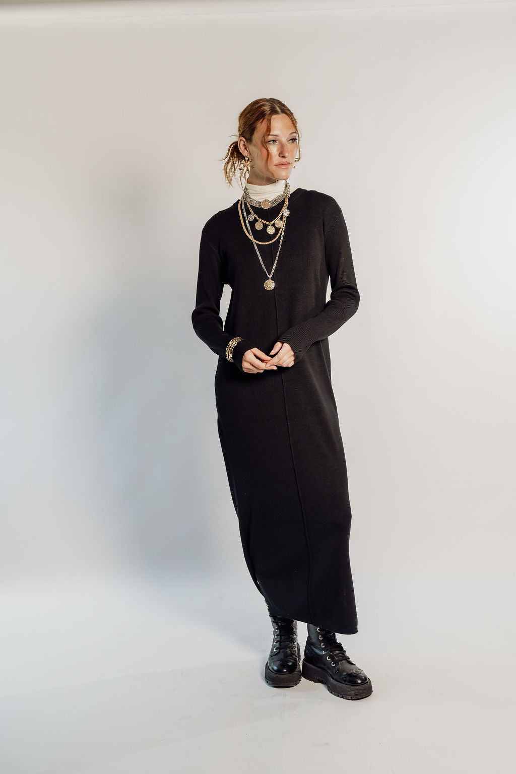 KNITTED MAXI DRESS Gray / M KNITTED MAXI DRESS Gray / M