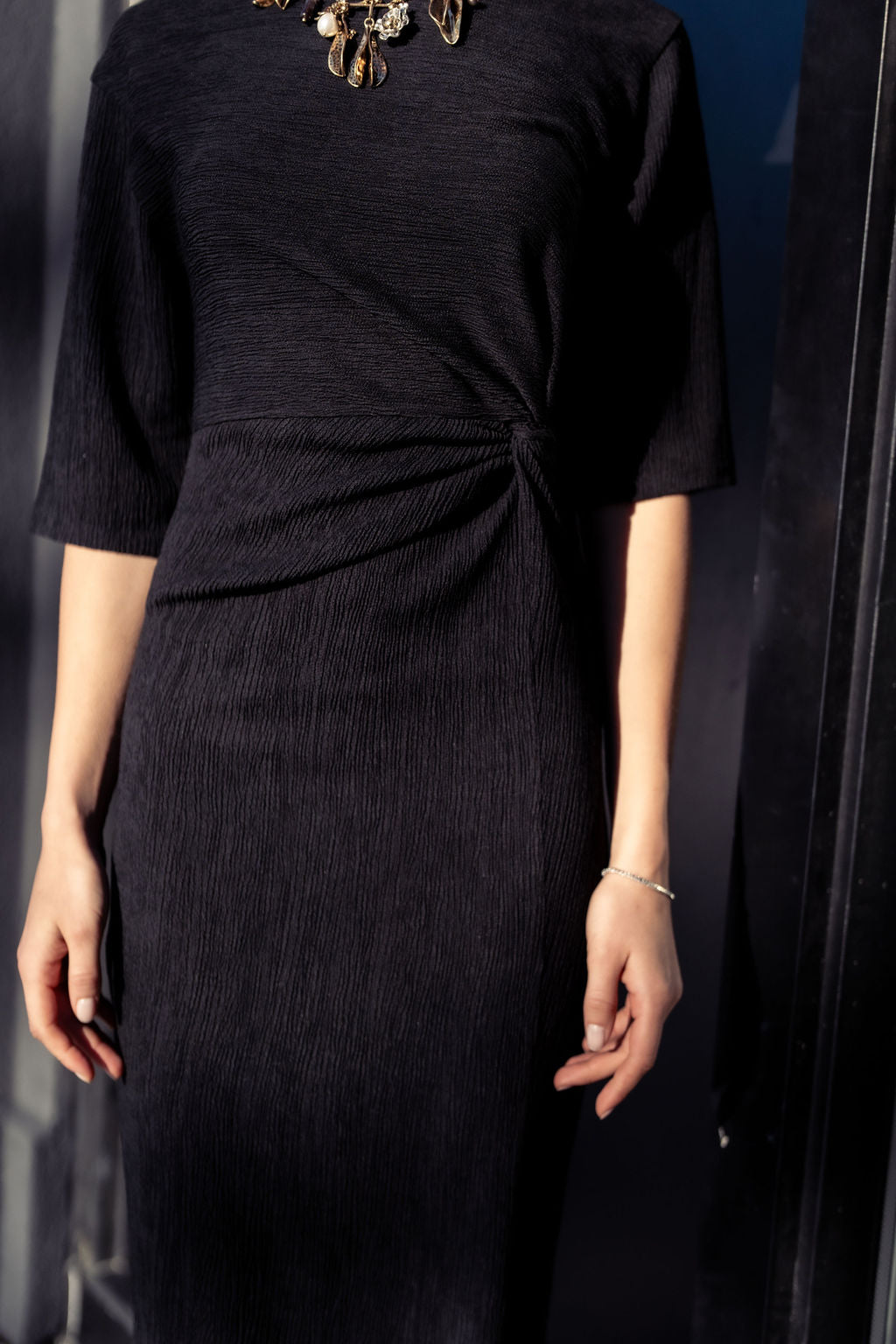 KNOT DETAIL MAXI DRESS