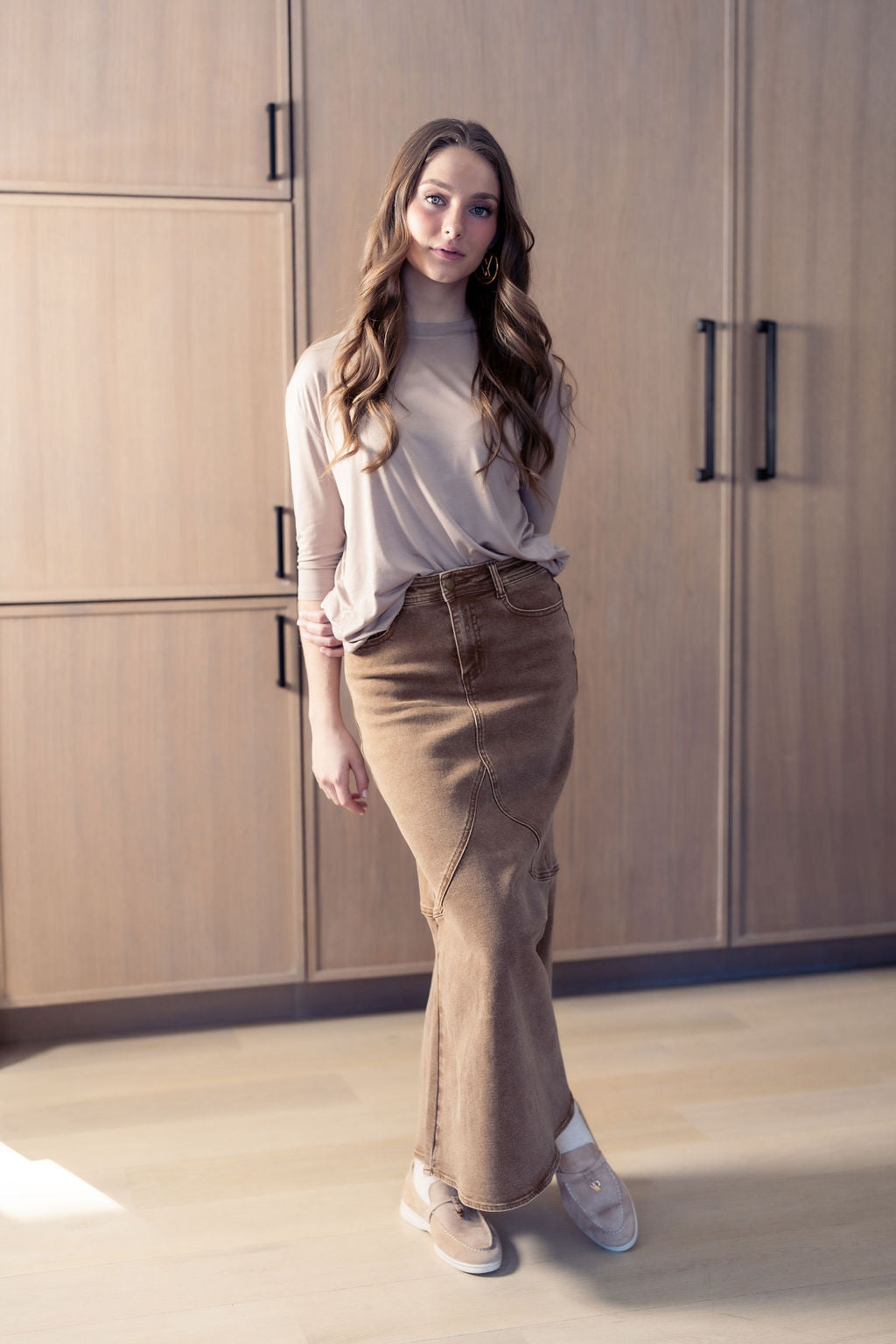 ALINE BROWN DENIM SKIRT WITH LEATHER PATCH
