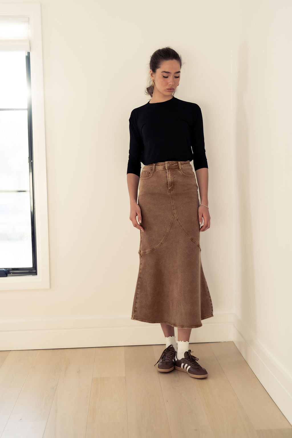 ALINE BROWN DENIM SKIRT WITH LEATHER PATCH