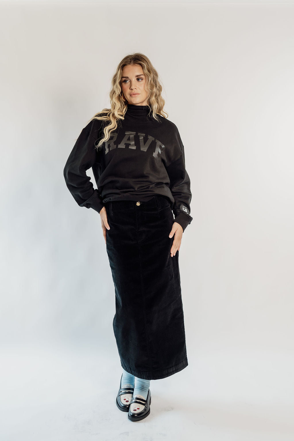 OVERSIZED RAVE - BLACK + PATCH