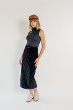 SLEEVELESS TURTLENECK