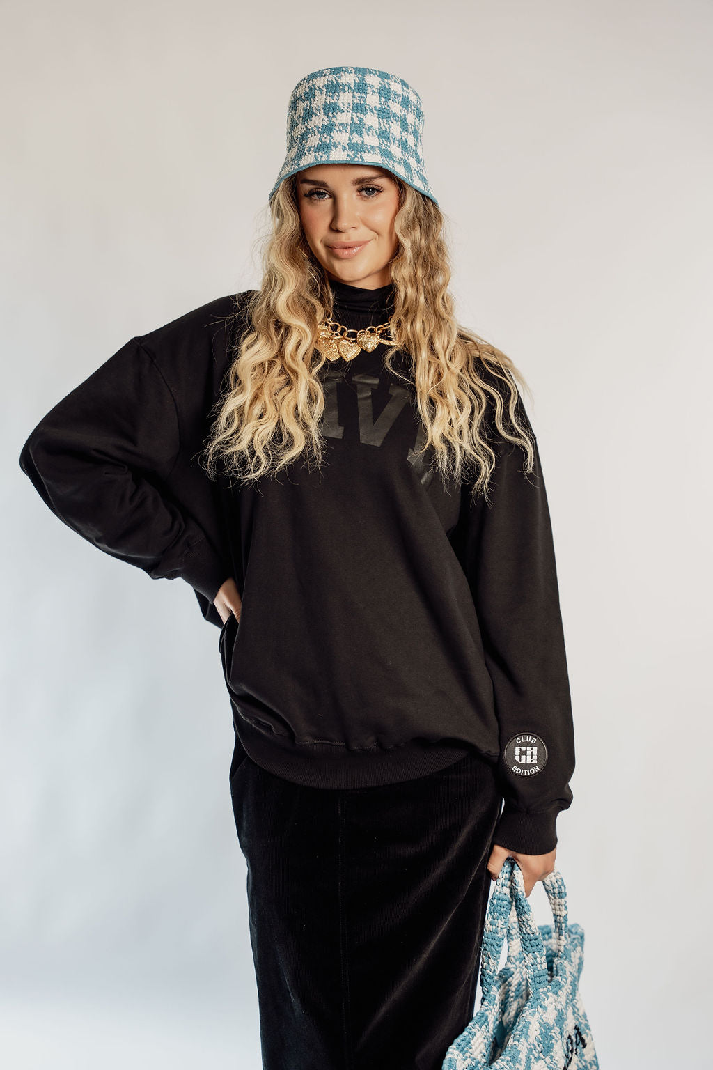 OVERSIZED RAVE - BLACK + PATCH