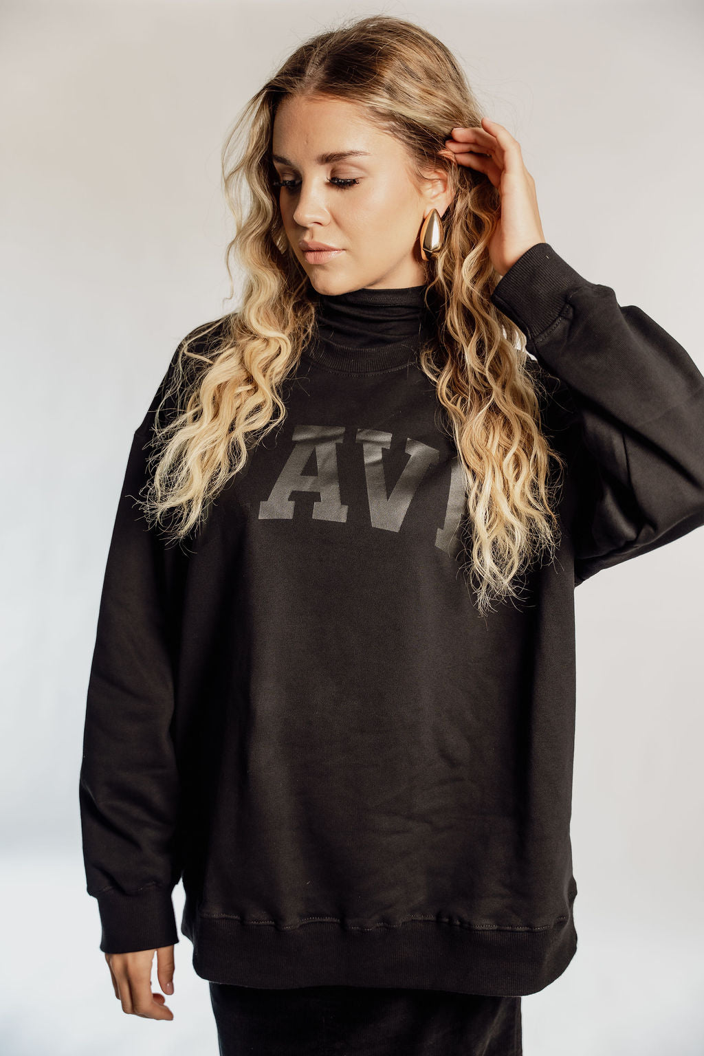 OVERSIZED RAVE - BLACK + PATCH