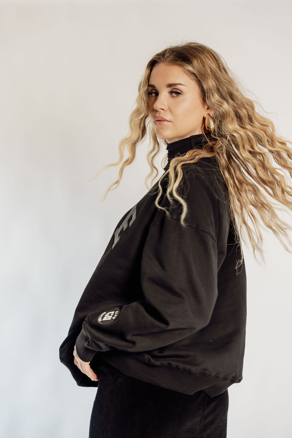 OVERSIZED RAVE - BLACK + PATCH