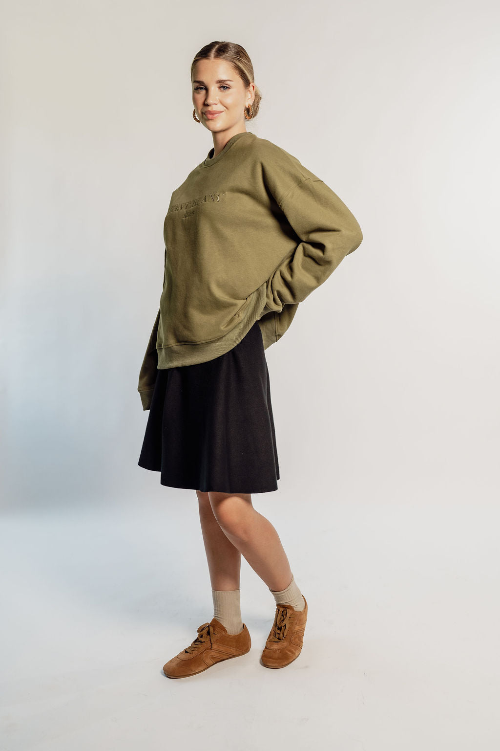 KNIT CIRCLE SKIRT
