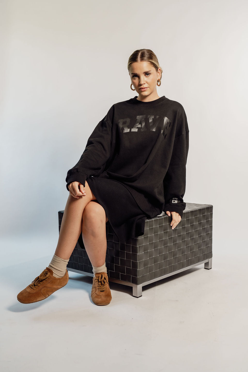 OVERSIZED RAVE - BLACK + PATCH