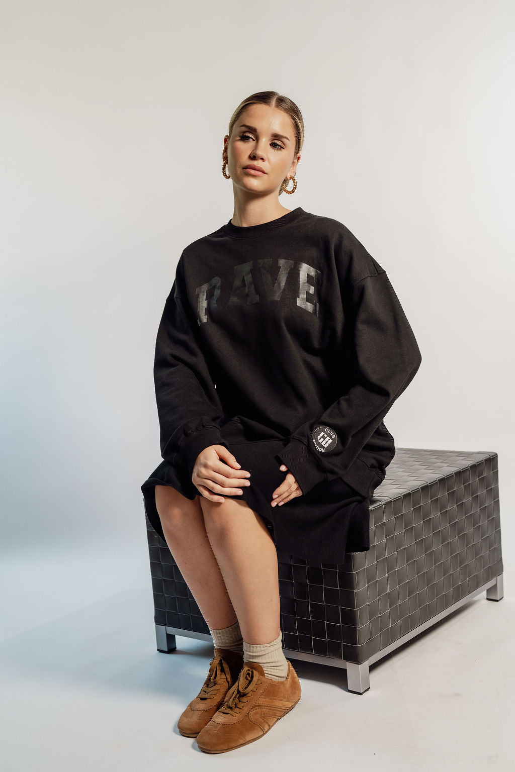 OVERSIZED RAVE - BLACK + PATCH