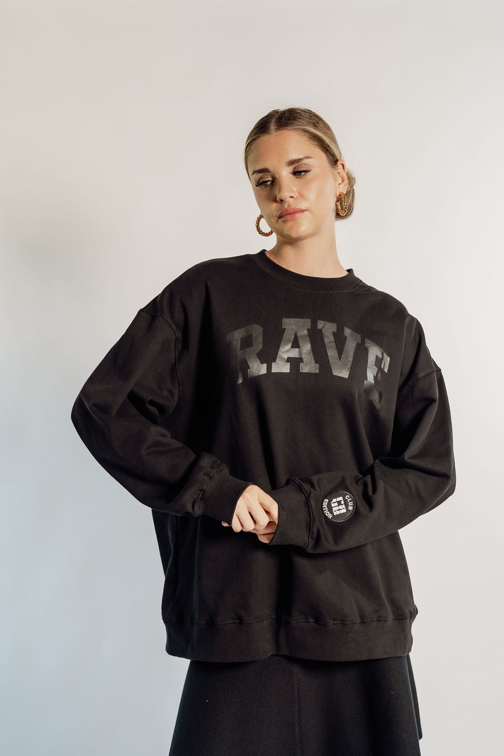 OVERSIZED RAVE - BLACK + PATCH
