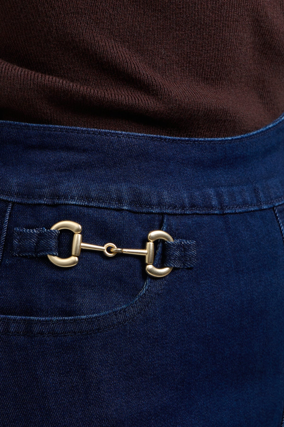 Horsebit skirt