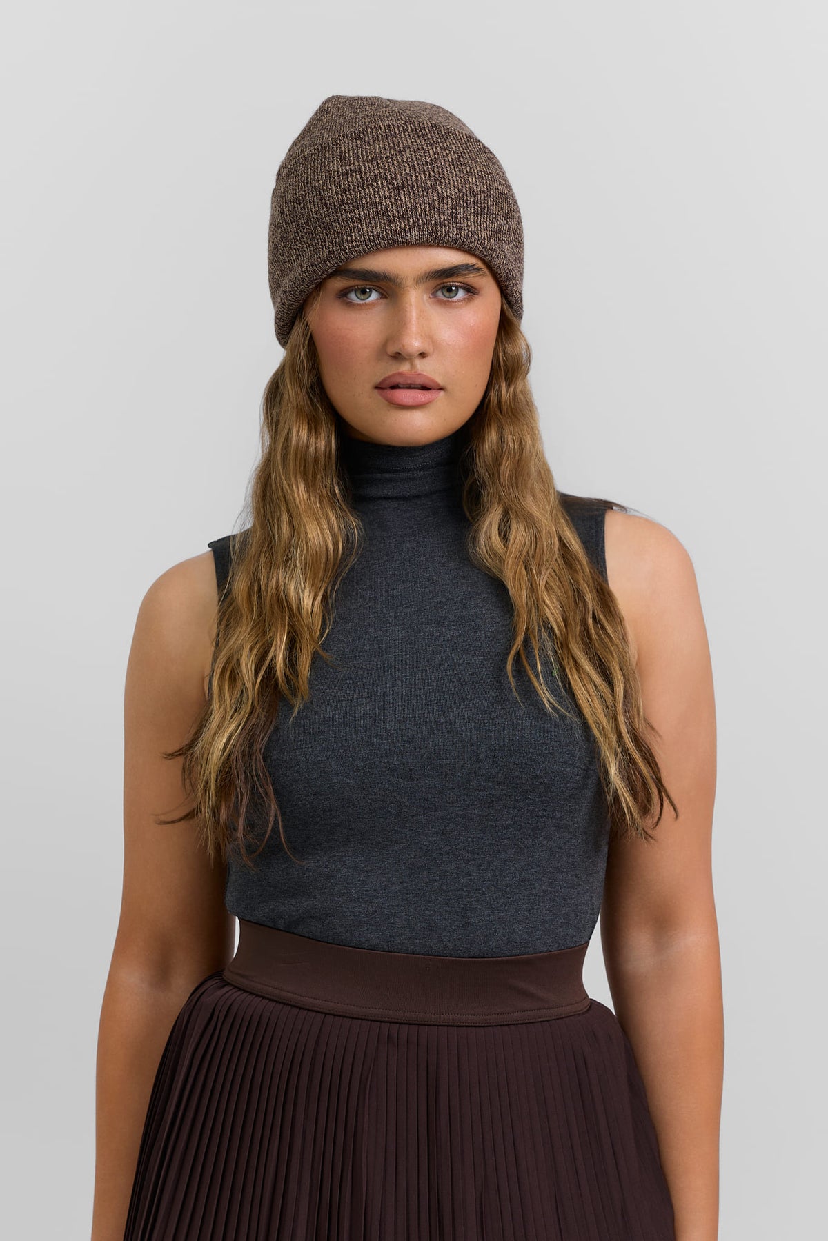 Sleeveless turtleneck