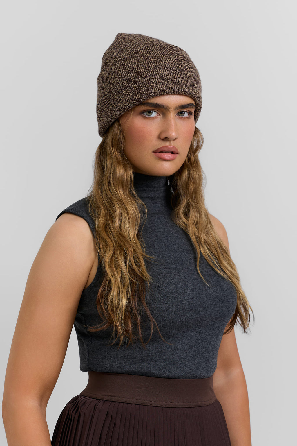 Sleeveless turtleneck