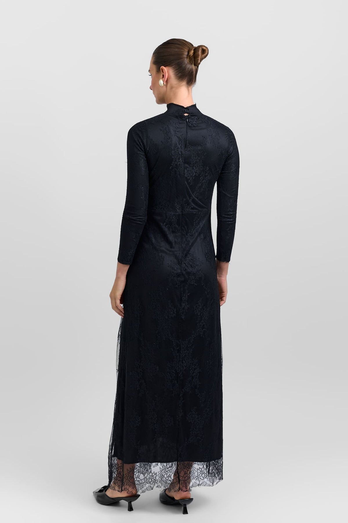 Lace dress