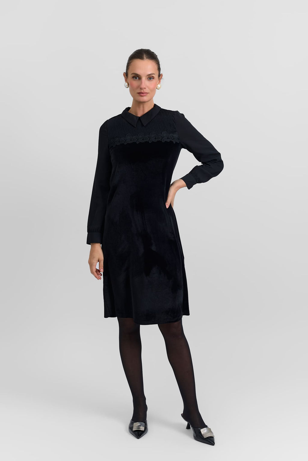 Velvet collar dress