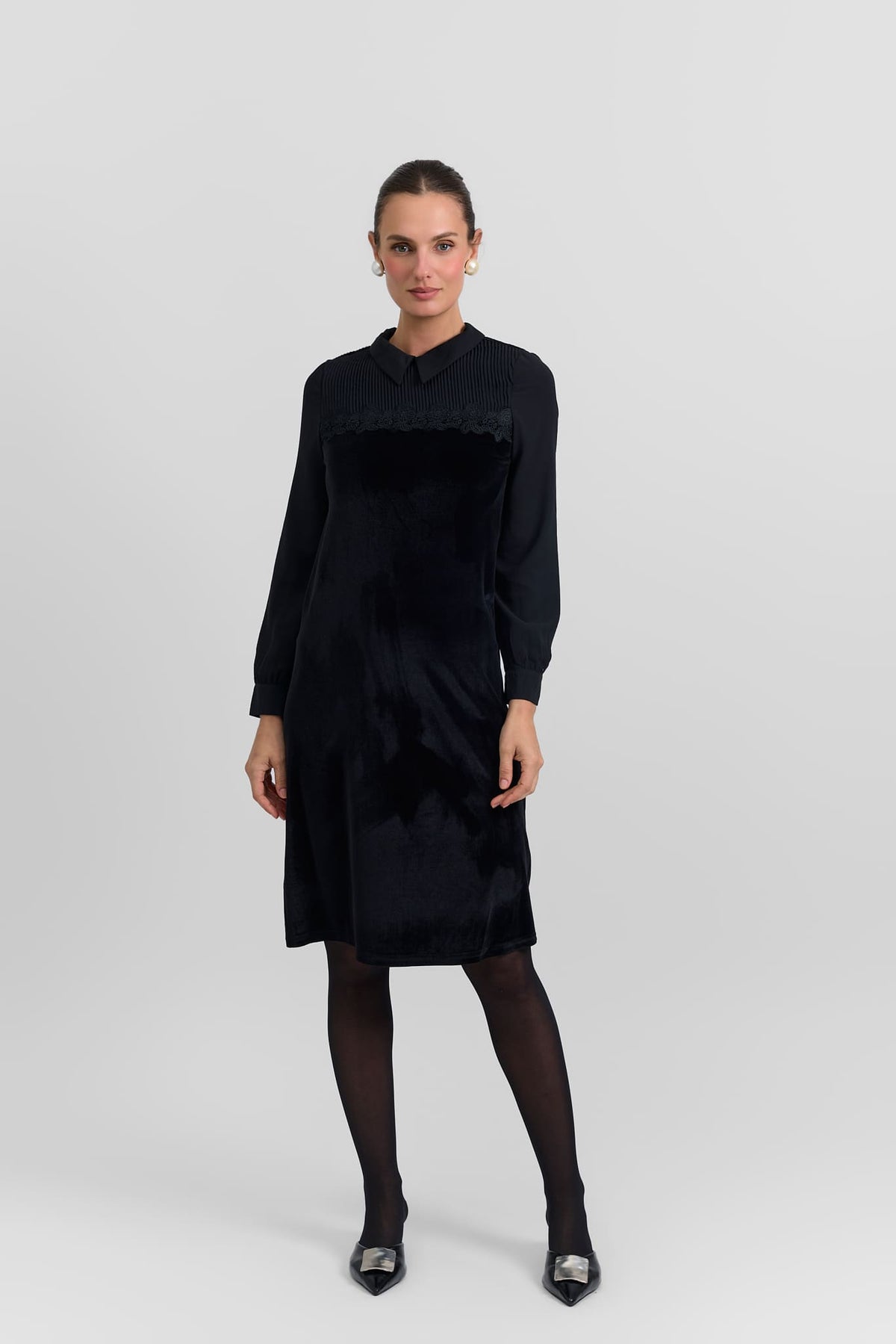 Velvet collar dress