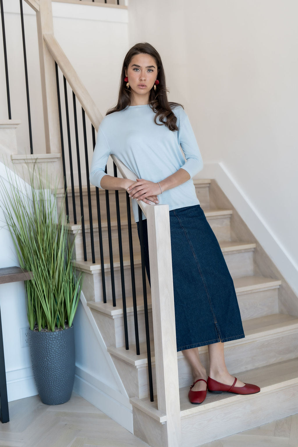 DARK WASH LEATHER PATCH SKIRT