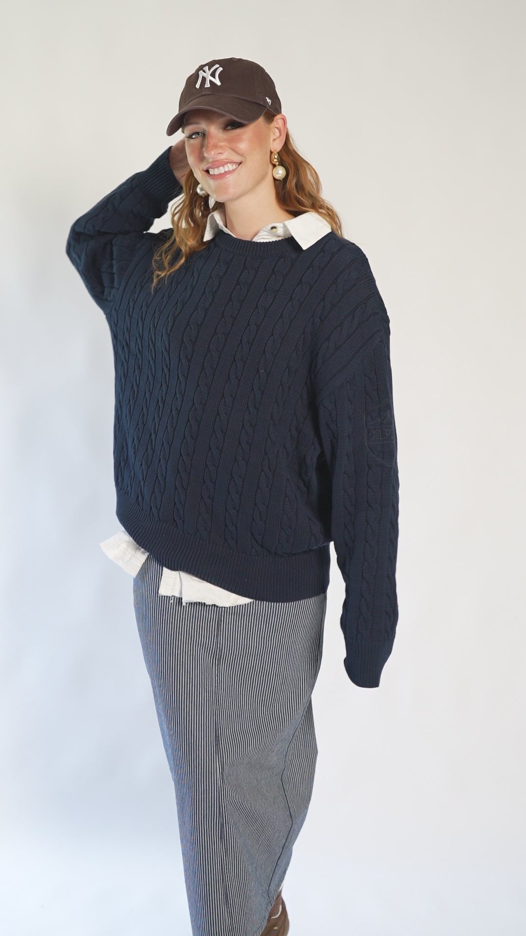 KNIT CABLE - THE CLASSIC NAVY
