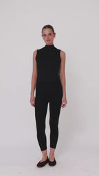Sleeveless turtleneck